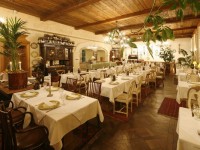 FRANCESCO restaurant in Saint Petersburg