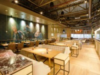 PTICHIY DVOR restaurant in Saint Petersburg