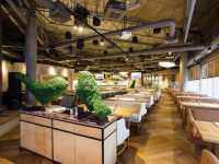 PTICHIY DVOR restaurant in Saint Petersburg