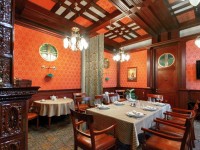 EMIRATY restaurant in Saint Petersburg