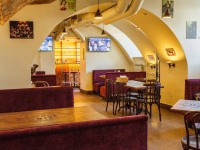 FULL HOUSE restaurant in Saint Petersburg